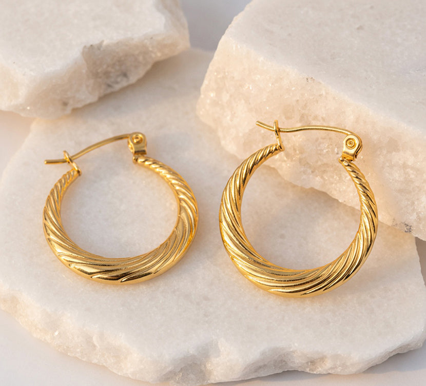 Cira Hoops