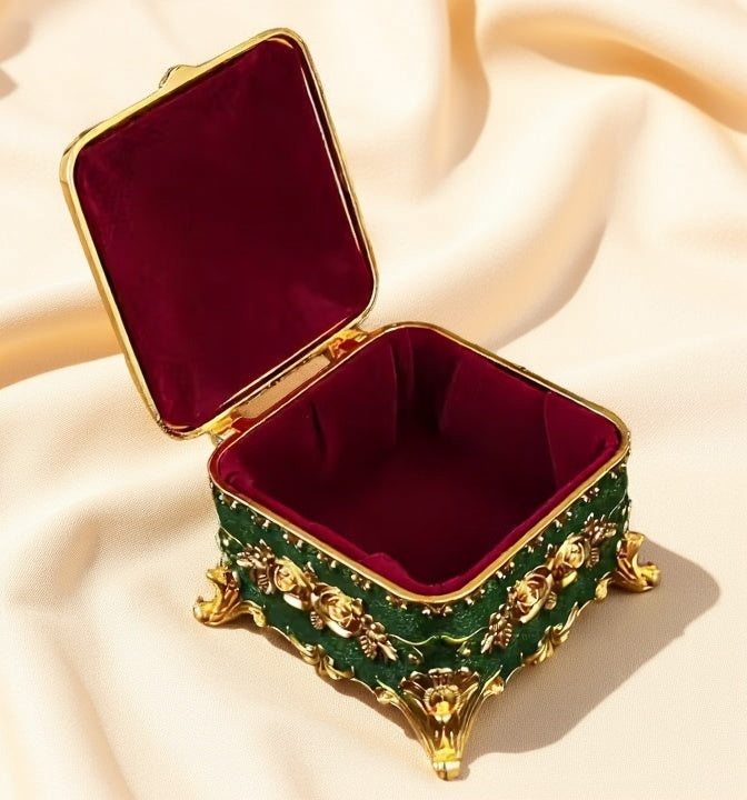 Auriva Box – Elegant Floral Metal Jewelry Box & Organizer